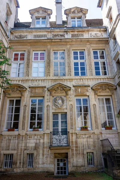 Burgundy Dükler Gayrimenkulleri Sarayı Nın Dikey Çekimi Dijon Fransa — Stok fotoğraf