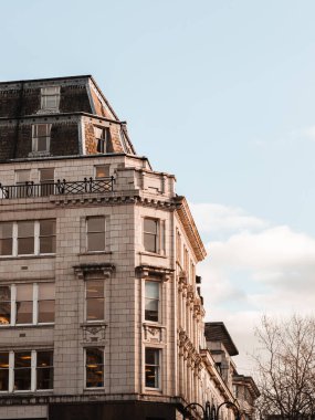 Birmingham 'daki bir binaya yakın çekim.