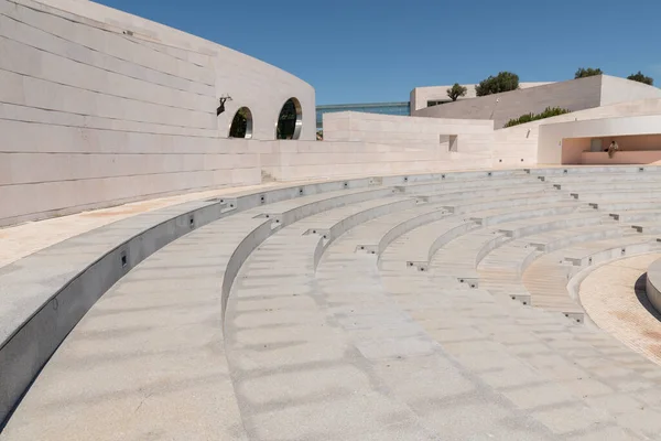 Eine Schöne Aufnahme Der Architektur Des Gebäudes Der Champalimaud Foundation — Stockfoto