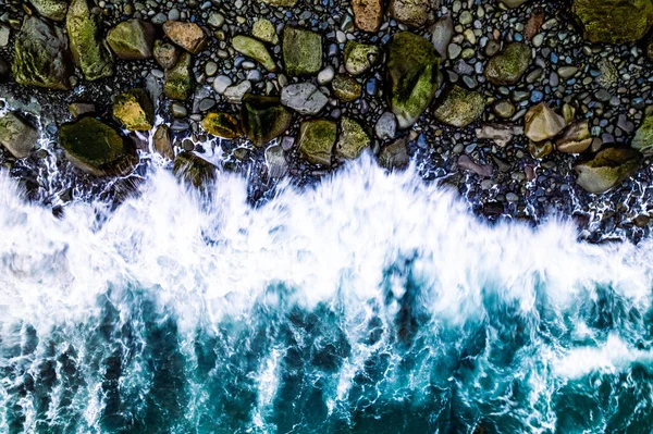 Una Ola Que Estrella Las Playas Islandia —  Fotos de Stock