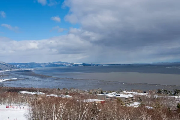 Uma Bela Vista Mar Perto Das Montanhas Inverno — Fotografia de Stock