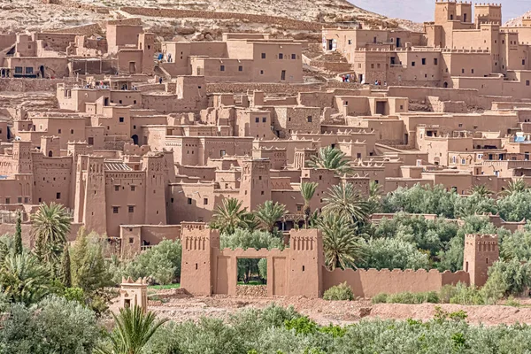 Vecchie Case Con Alberi Palme Nella Città Ait Benhaddu Marocco — Foto Stock