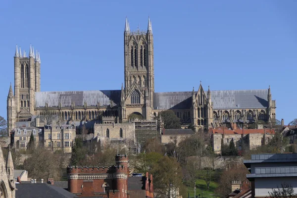 Una Panoramica Della Cattedrale Lincoln Circondata Edifici Lincoln Inghilterra Regno — Foto Stock