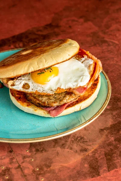 Una Toma Vertical Una Deliciosa Comida Desayuno — Foto de Stock