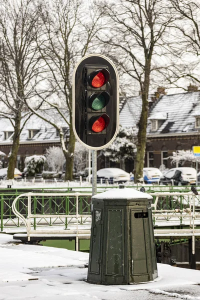 Semaforo Olandese Con Semaforo Rosso Sul Canale Leidsche Rijn Utrecht — Foto Stock