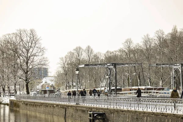 Escena Callejera Con Gente Caminando Por Bulevar Leidsche Rijn Canal — Foto de Stock