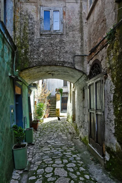 Uma Rua Estreita Através Arco Aldeia Medieval Pietramelara Província Caserta — Fotografia de Stock