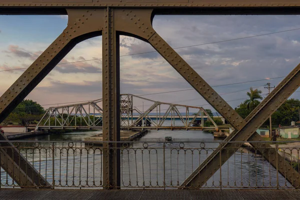 Vacker Utsikt Över Bron Över Tirri Och Den Roterande Bron — Stockfoto