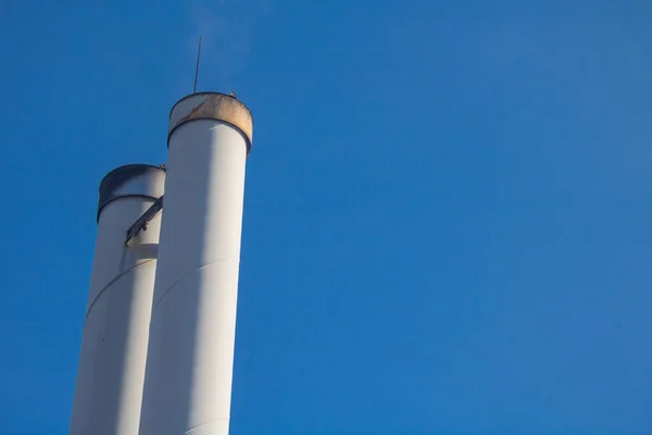 Low Angle Shot Chimneys Wood Pellet Power Plant Local Heating — Stock Photo, Image