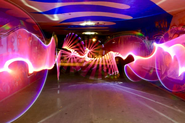 Abstract Neon Background Liquid Neon Waves Futuristic Modern Neon Night — Stock Photo, Image