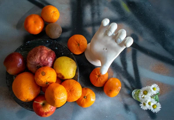 Closeup Fruits Hand Sculpture Table — Stock Photo, Image