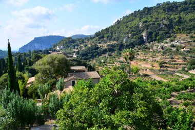 İspanya 'nın Mallorca, Valldemossa köyüne yakın çekim