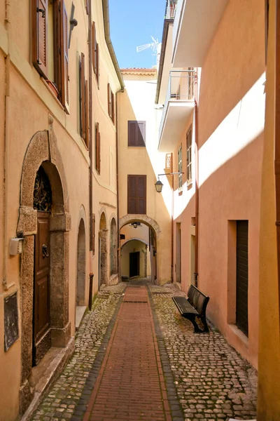 Улица Между Старыми Средневековыми Каменными Зданиями Исторического Города Регионе Лацио — стоковое фото