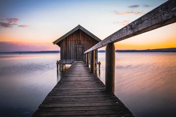 Gammal Båthus Vid Sjön Ammersee Bayern Tyskland Mot Solnedgången — Stockfoto