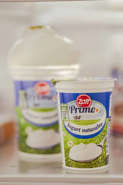 Shallow Focus Shot Zott Primo Brand Natural Yogurt Fridge — Stock Photo, Image