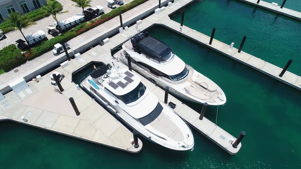 Uma Vista Panorâmica Barcos Marina Albany Nas Bahamas Dia Ensolarado — Fotografia de Stock