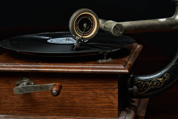 Closeup Gramophone Wooden Table — Stock Photo, Image