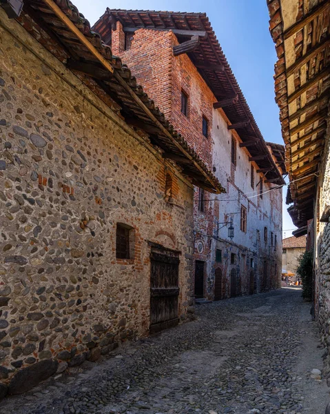 Tipik Bir Ortaçağ Köyünde Bir Ara Sokak Ricetto Candelo Piedmont — Stok fotoğraf