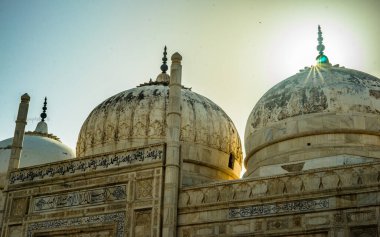 Pakistan 'daki Abbasi Jamia Shahi Mescidi Qila Derawar' ın panoramik bir fotoğrafı.