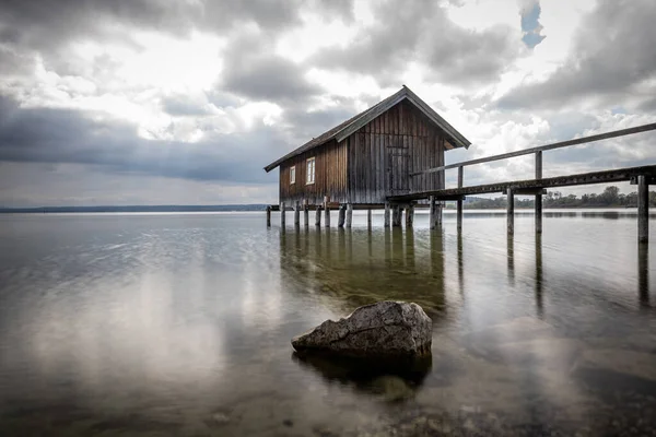 Vacker Utsikt Över Sjöbod Över Ammersee Sjön Mot Den Molniga — Stockfoto