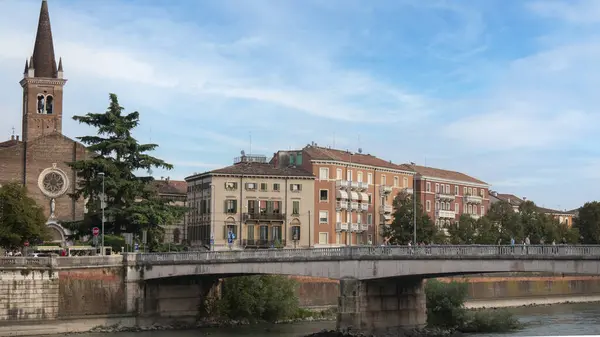Kilátás Verona Városkép Egy Gyönyörű Nyári Napon Olaszország — Stock Fotó