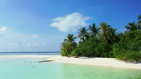 Μια Όμορφη Θέα Του Τυρκουάζ Ωκεανού Στις Μαλδίβες — Φωτογραφία Αρχείου