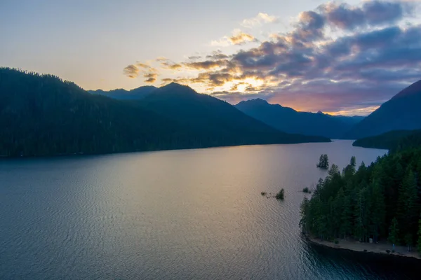 Flygbild Lake Cushman Och Olympiska Bergen Washington Staten Vid Solnedgången — Stockfoto