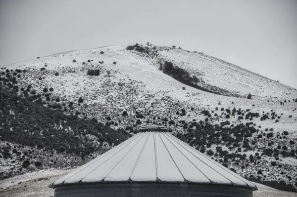 Una Cordillera Nevada Día Sombrío — Foto de Stock