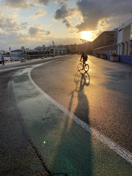 Велосипед Красивом Закате Порту Валенсии Испании — стоковое фото