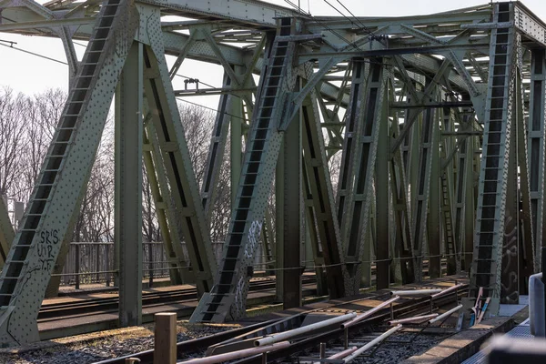 Eine Eisenbahnbrücke Über Einen Fluss Den Niederlanden Über Den Wilhelminakanaal — Stockfoto