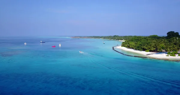 Una Vista Aérea Una Hermosa Isla Tropical Con Agua Azul — Foto de Stock