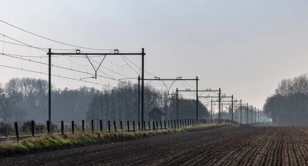 オランダのリンブルフ州で美しい列車の線路のショット — ストック写真