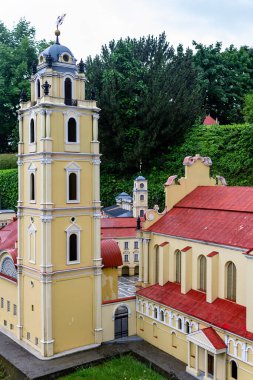 Mini-Avrupa 'daki Vilnius Üniversitesi, Brüksel, Belçika' daki tarihi Avrupa binaları parkı