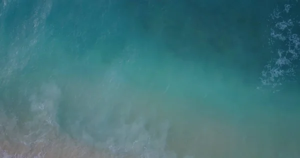 Une Belle Vue Sur Une Mer Bleue Calme Par Une — Photo