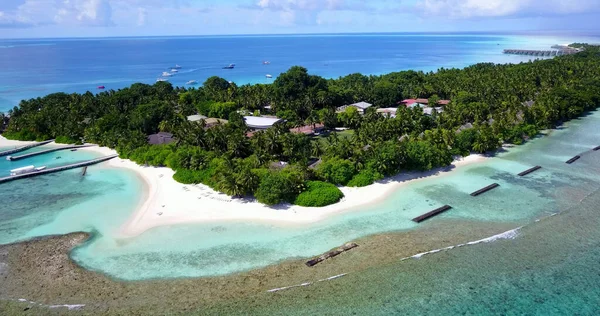 Uno Scatto Aereo Isola Tropicale Nell Oceano Azzurro — Foto Stock