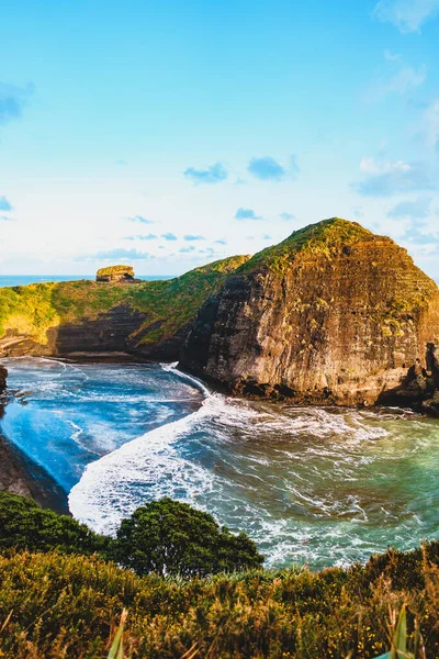Una Hermosa Foto Piha Beach Auckland Nueva Zelanda Día Soleado — Foto de Stock