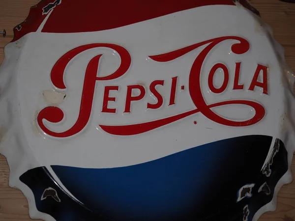 Vieux Panneau Pepsi Cola Forme Bouchon Bouteille — Photo