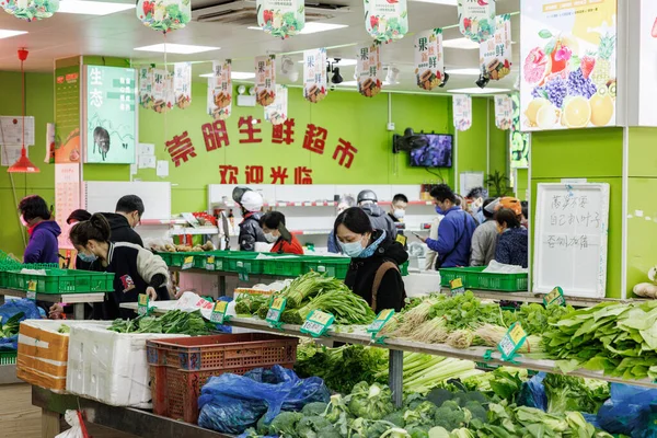 Group People Supermarket Shopping Essentials Preparation Lockdown Covid19 Pandemic — Stock Photo, Image