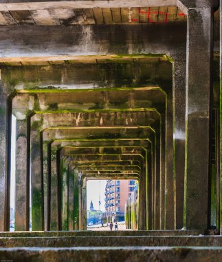 Londra, İngiltere 'de terk edilmiş bir bina.