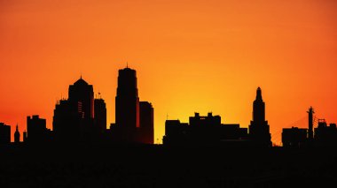 Kansas City, Missouri 'de güzel bir gün doğumu manzarası.