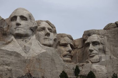 Keystone, Güney Dakota yakınlarındaki Black Hills 'teki Rushmore Ulusal Anıtı manzarası.