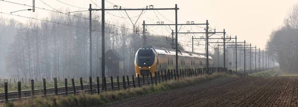 Uma Foto Luz Dia Trilhos Trem Província Limburg Nos Países — Fotografia de Stock