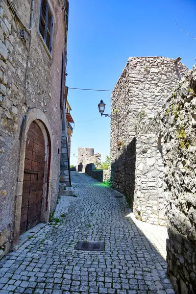 Eine Enge Straße Zwischen Alten Mittelalterlichen Gebäuden Bracciano Latium Italien — Stockfoto