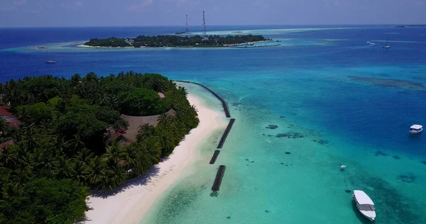 马尔代夫美丽的绿松石海洋的空中景观 — 图库照片