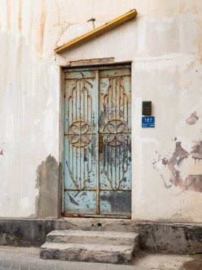 Bahreyn 'de Geleneksel Bahreyn Kapıları ve Pencereleri