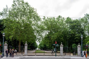 Brüksel 'in merkezindeki güzel yeşil park, Belçika, Avrupa