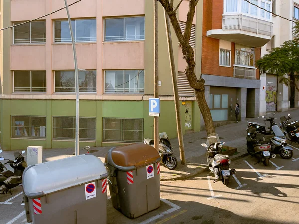 Many Trash Containers Sideroad Barcelona — Stock Photo, Image