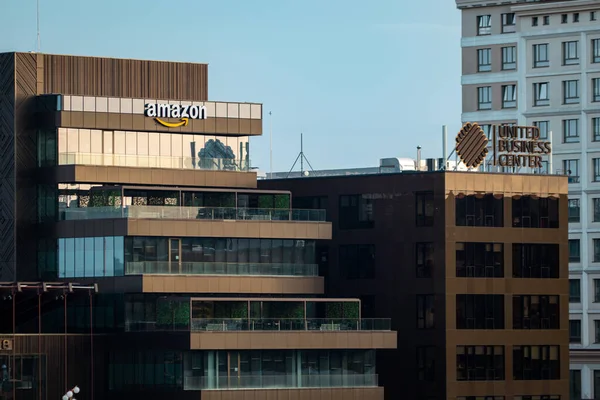 Quartier Generale Amazon Vicino Centro Commerciale Palas — Foto Stock