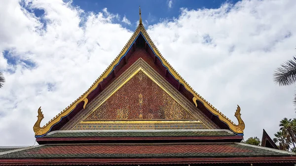 Bangkok Tayland Dan Süslü Bir Tapınak Çatısı — Stok fotoğraf