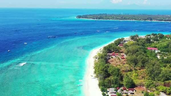 Widok Powietrza Turkusowej Wody Łodziami Przy Plaży Drzewami Malediwach — Zdjęcie stockowe
